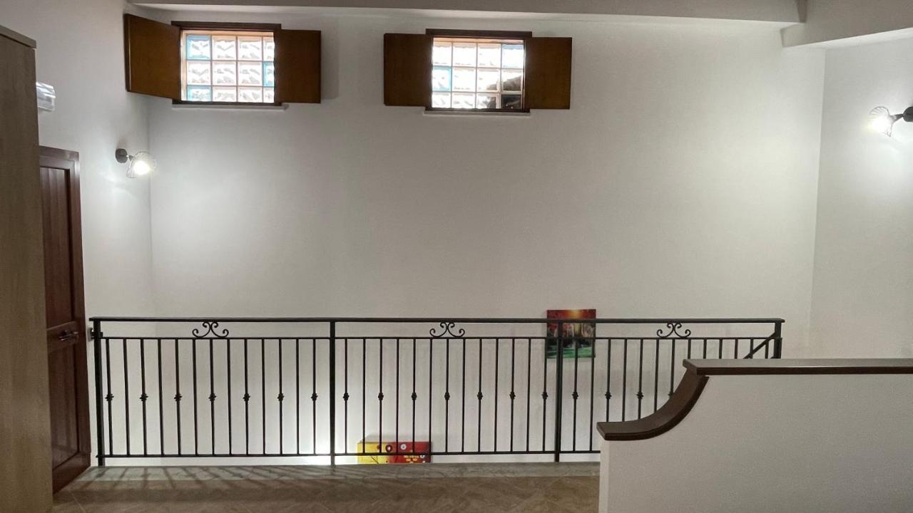 Casa Vacanze Antico Cortile Delle Palme Villa Villagrazia Di Carini Eksteriør billede