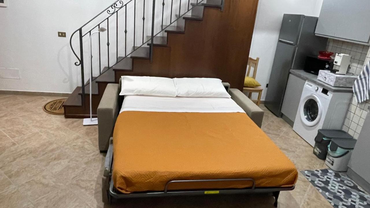 Casa Vacanze Antico Cortile Delle Palme Villa Villagrazia Di Carini Eksteriør billede